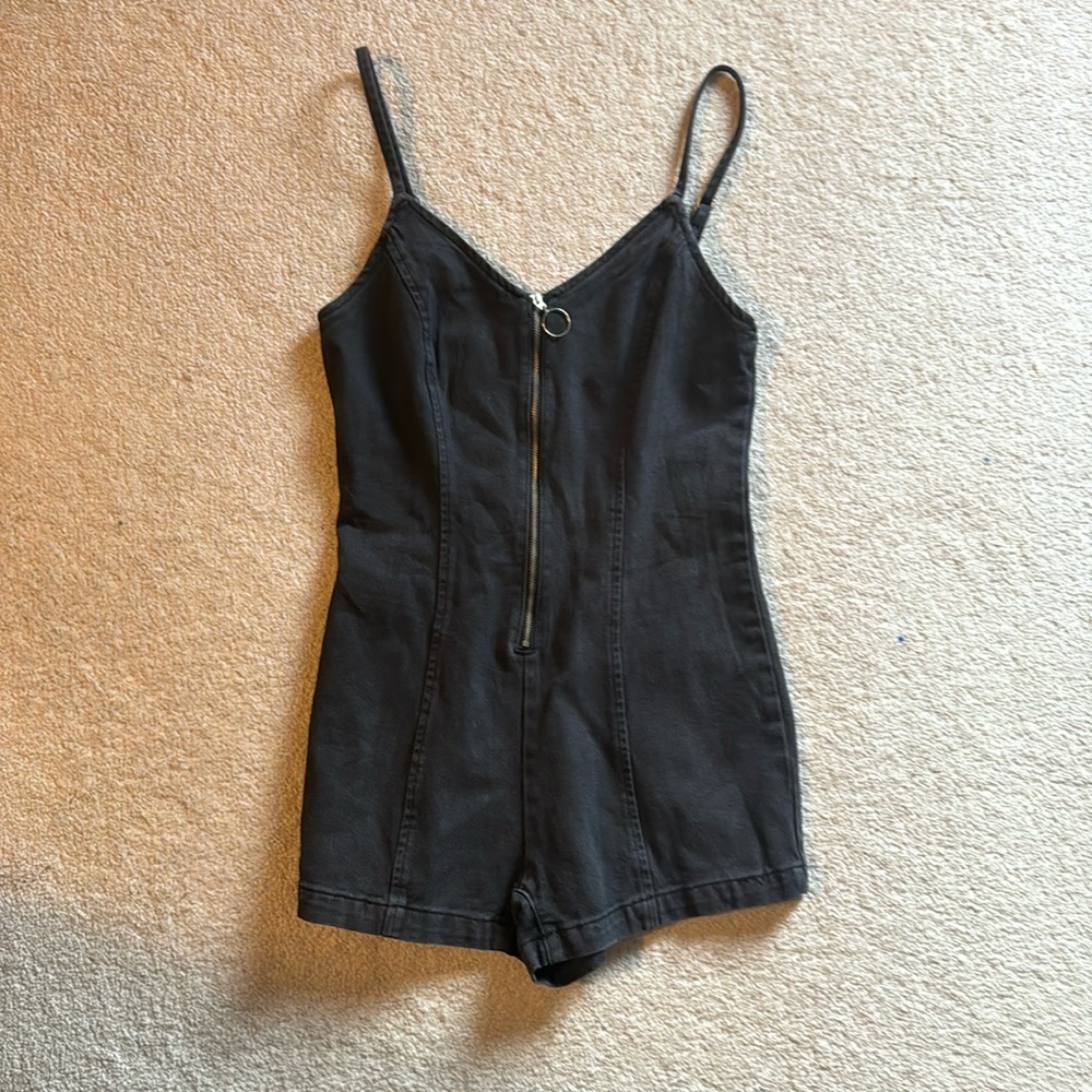 Girl’s small Pacsun black jumper